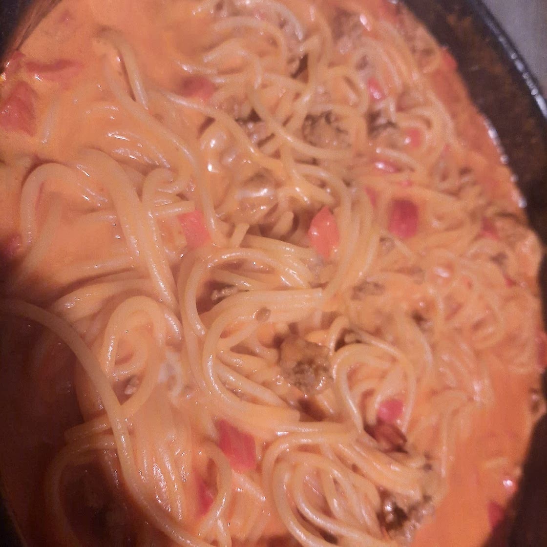 One-Pot-Pasta mit cremiger Hackfleischsauce