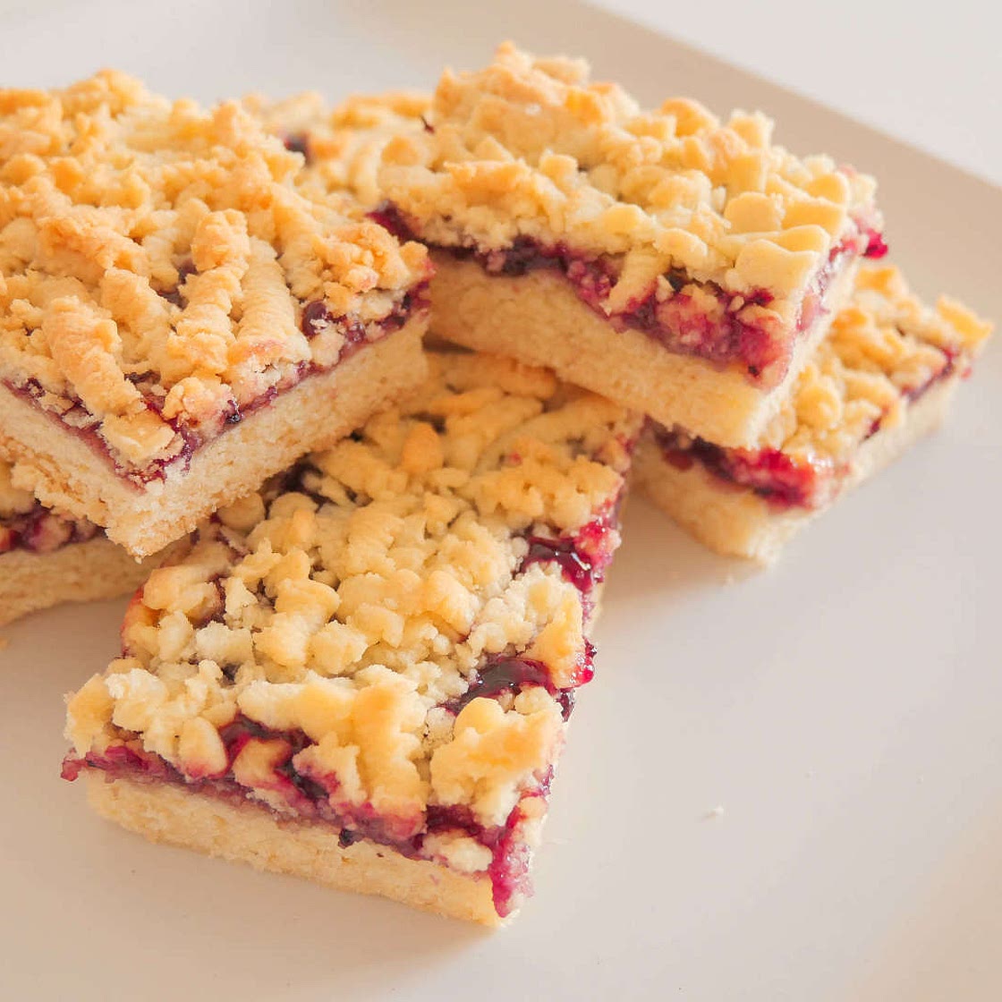 Delicious Homemade Blackcurrant Jam Cookies Recipe
