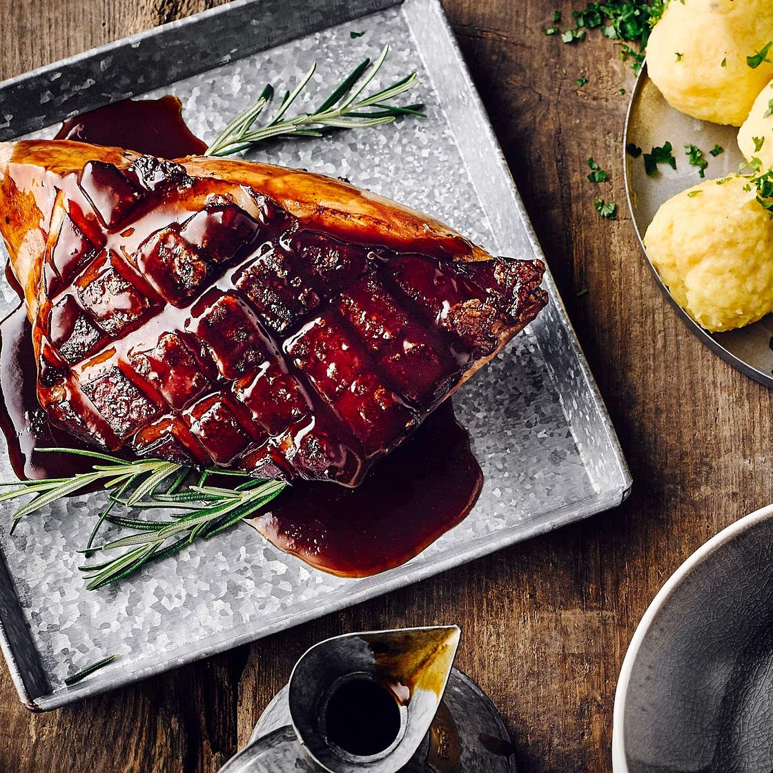 Krustenbraten mit Rosmarin