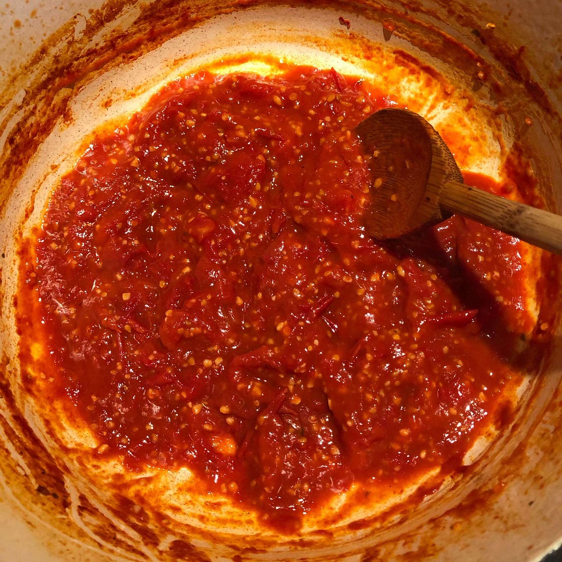 Basic Garlic Butter Tomato Sauce