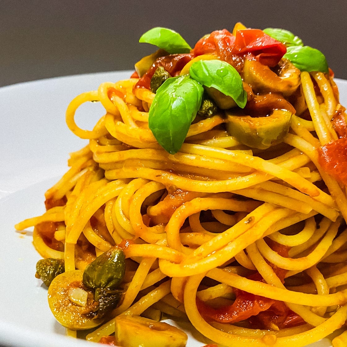 Spaghetti alla Puttanesca