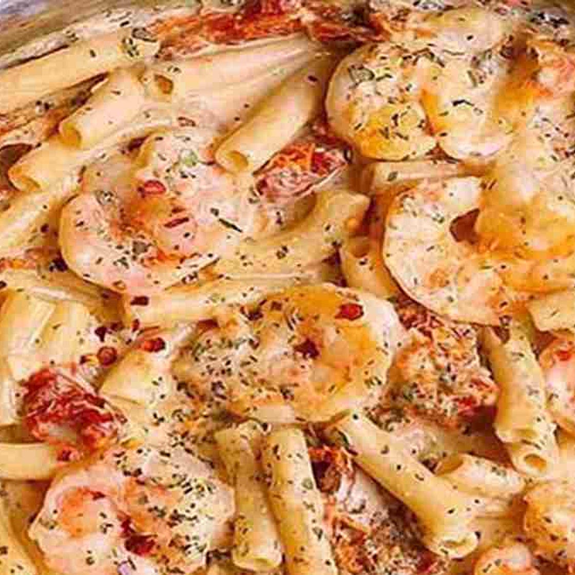 Pâtes aux crevettes, sauce mozzarella