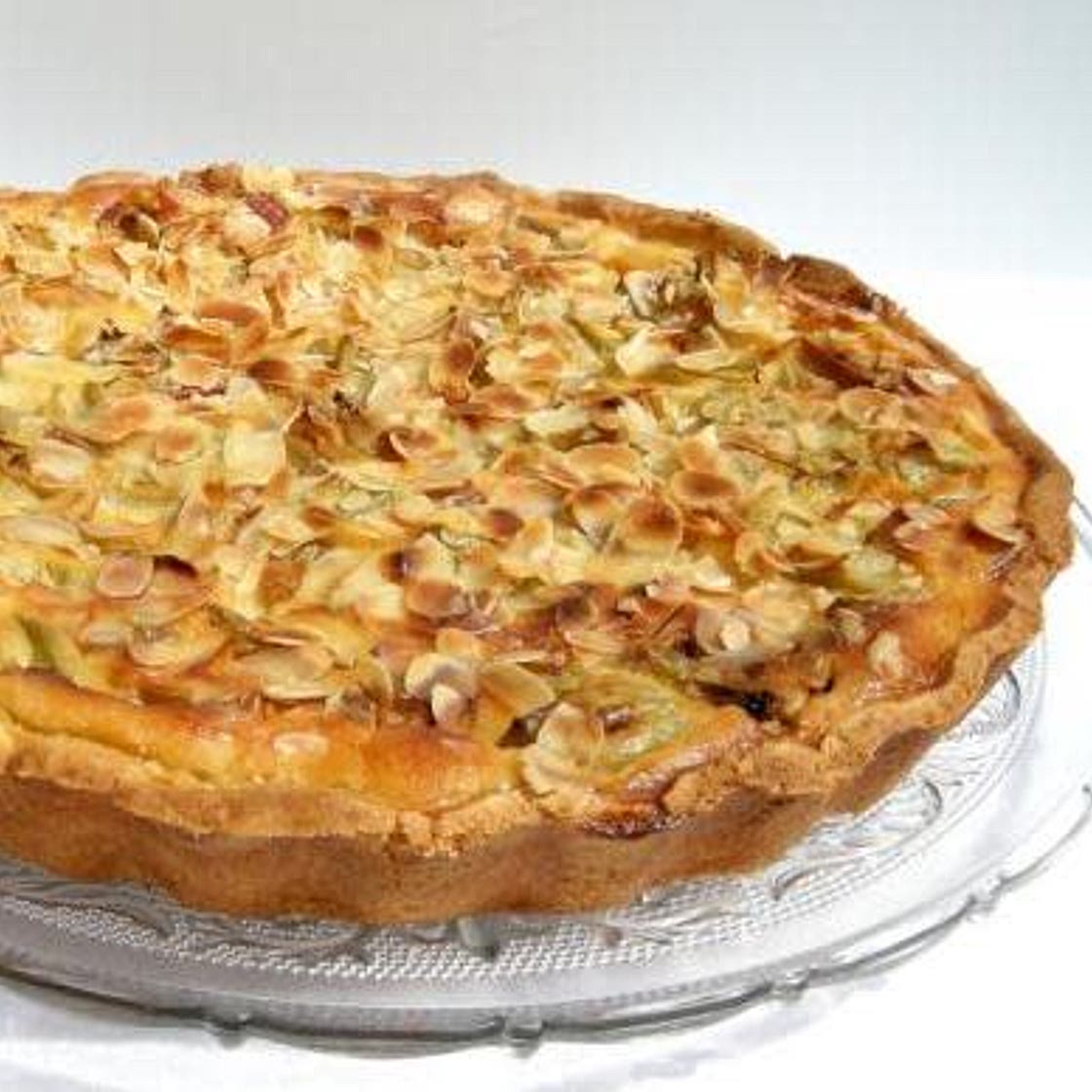 Tarte amandine à la rhubarbe