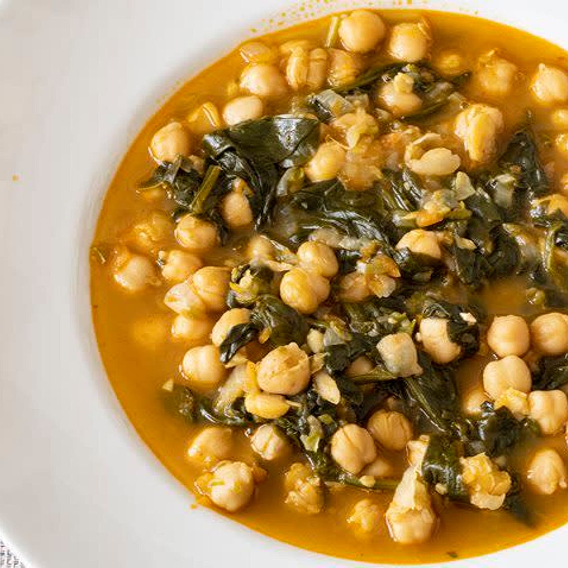 Guiso de Garbanzos con Espinacas y Tomate