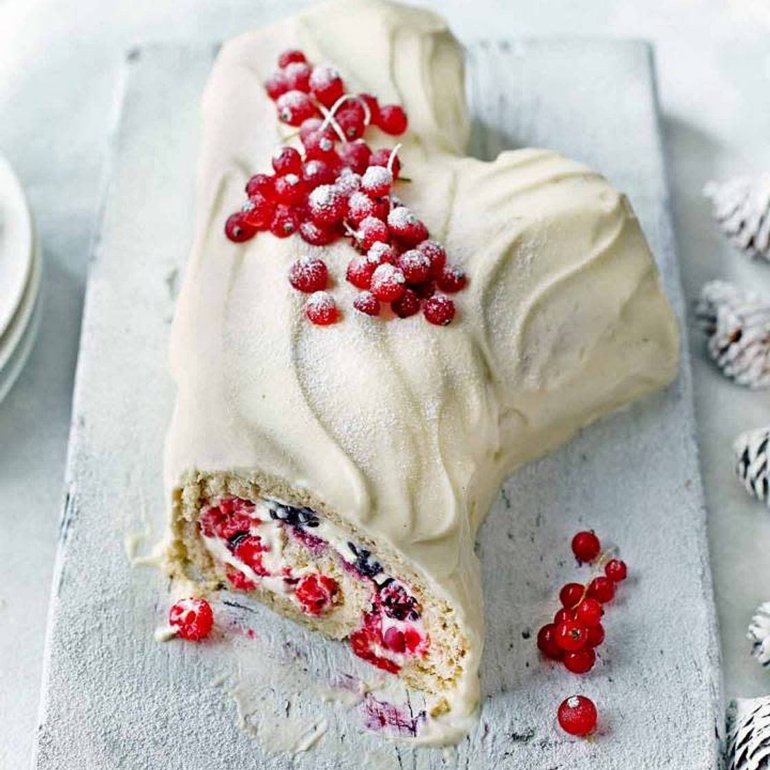 White chocolate Bûche de Noël