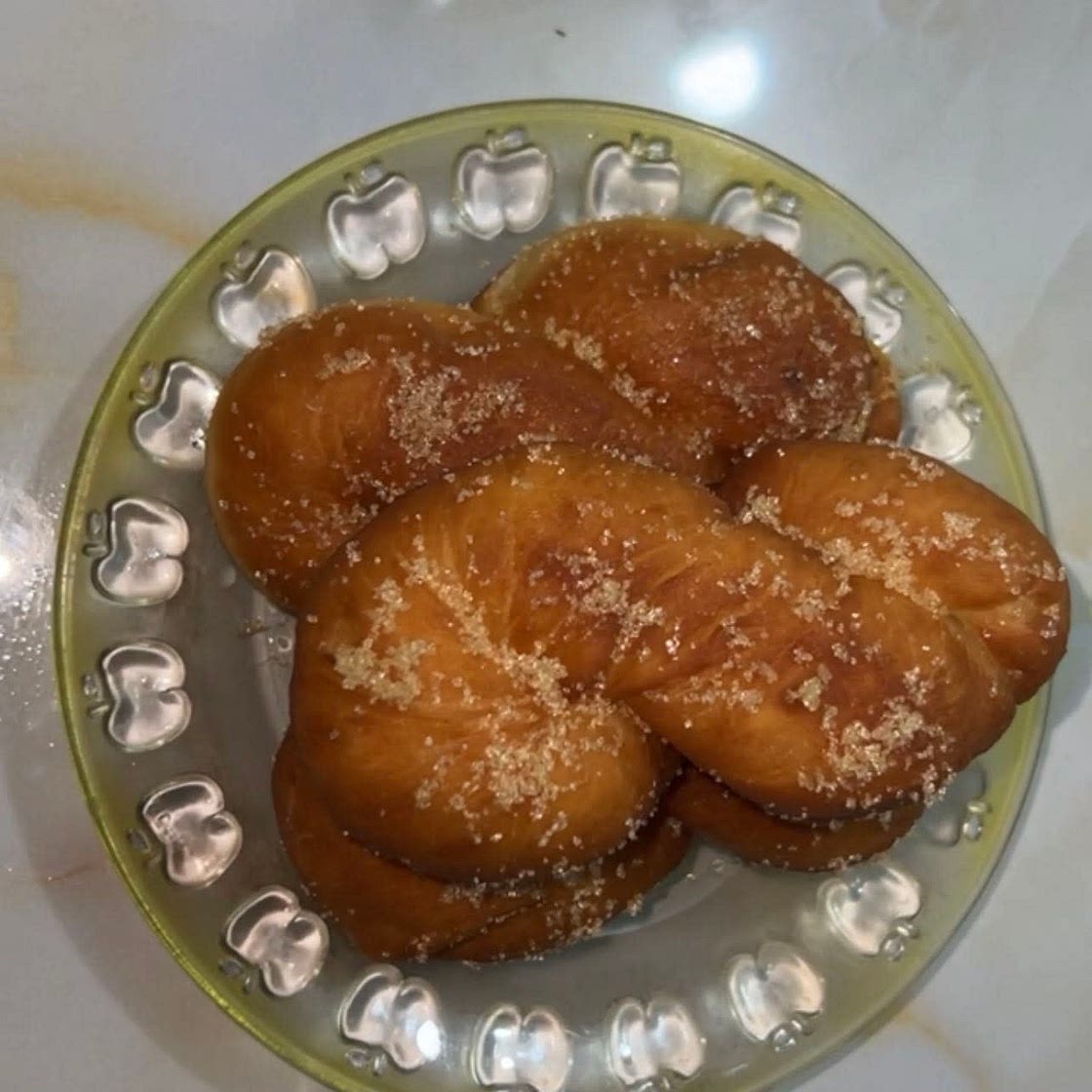 Twisted donuts 