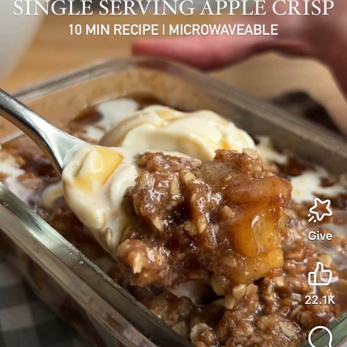 Quick, single serving apple crisp