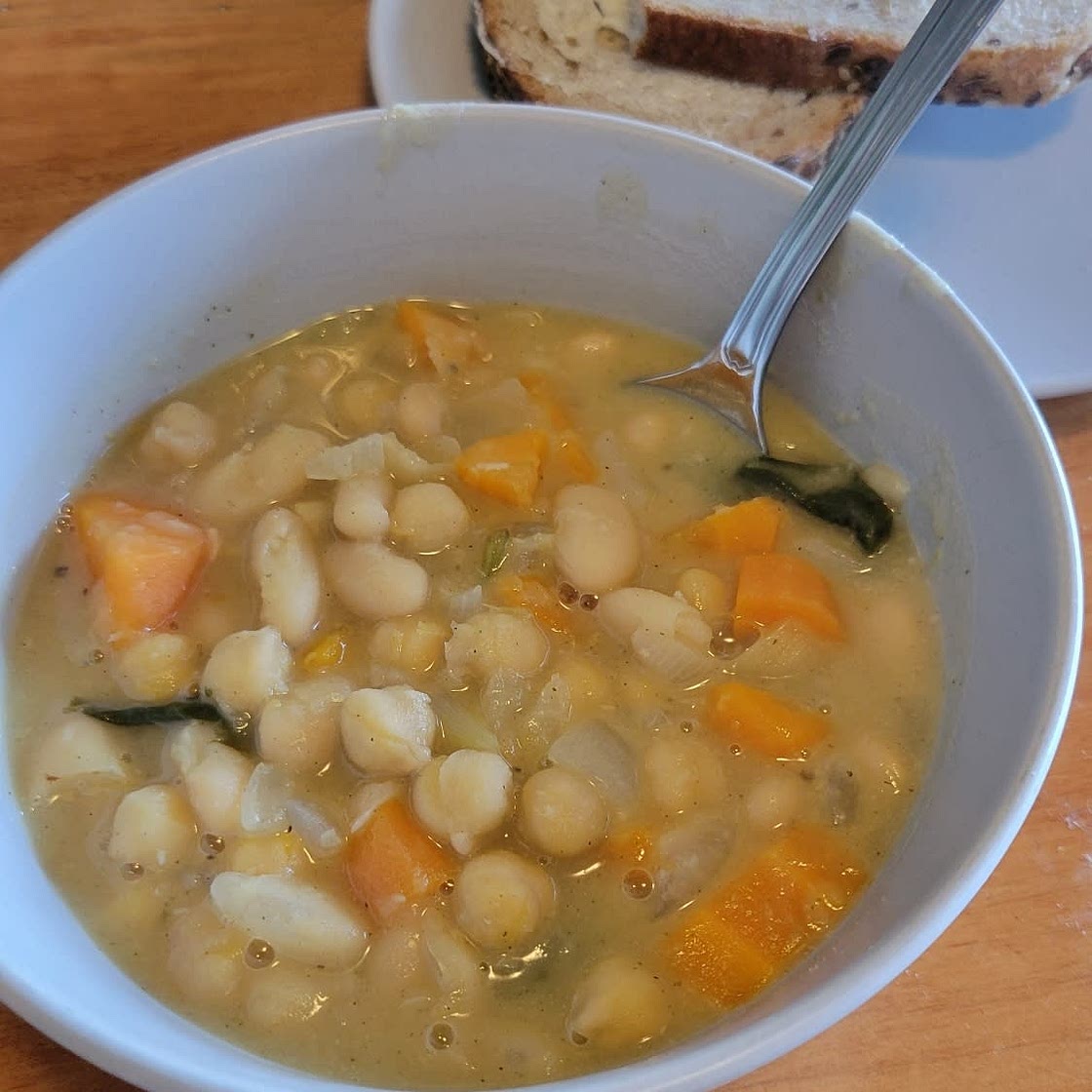 Nourishing White Bean and Lemon Soup