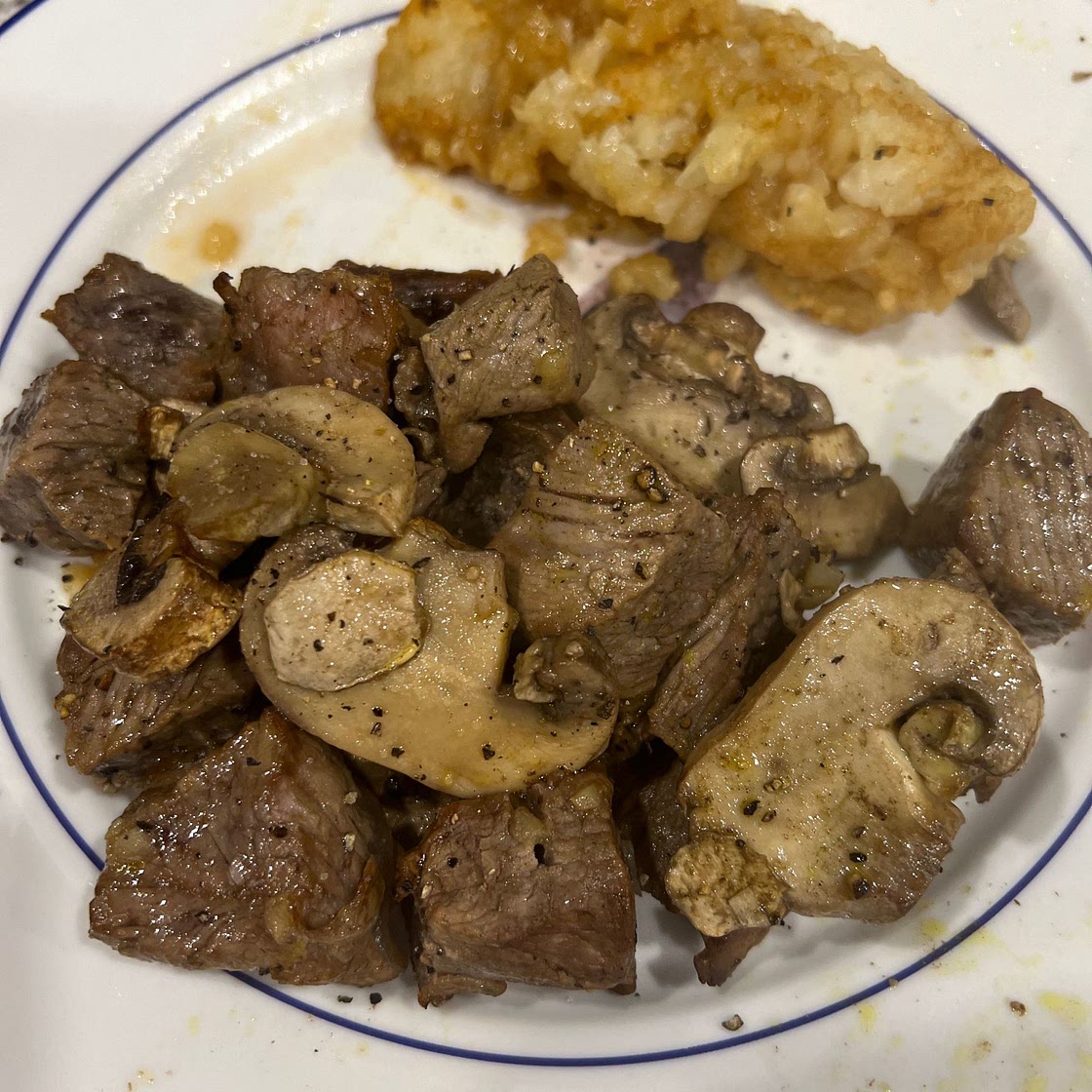 Air Fryer Steak Bites and Mushrooms