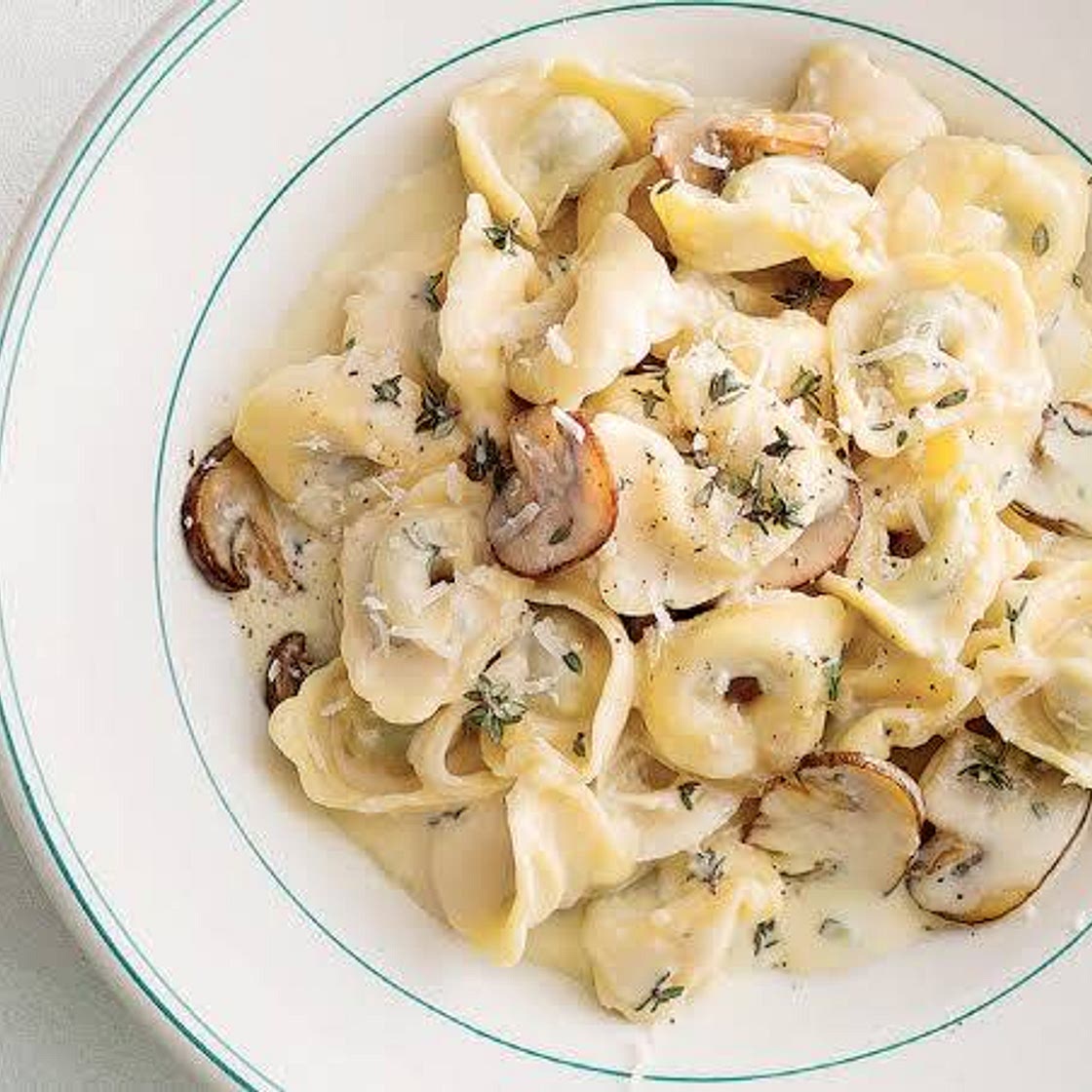 Creamy bacon and mushroom tortellini 