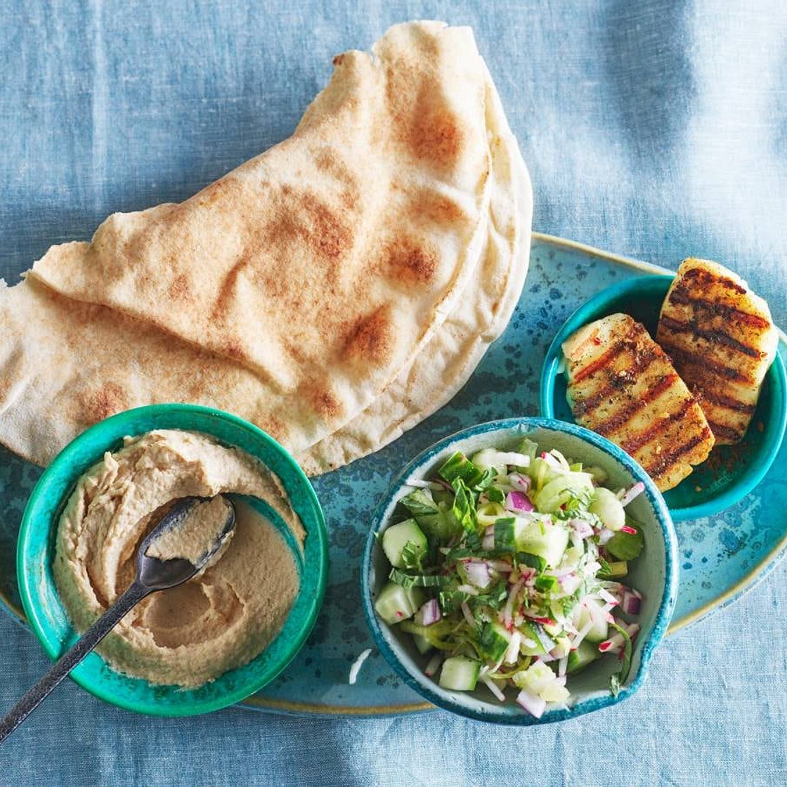 Halloumi met shoarmakruiden en platbrood