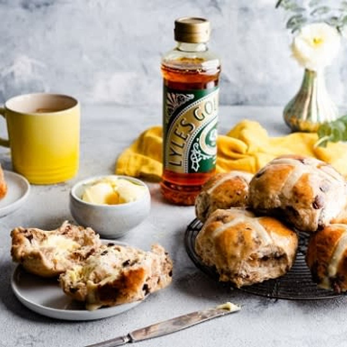Chocolate Chip Hot Cross Buns