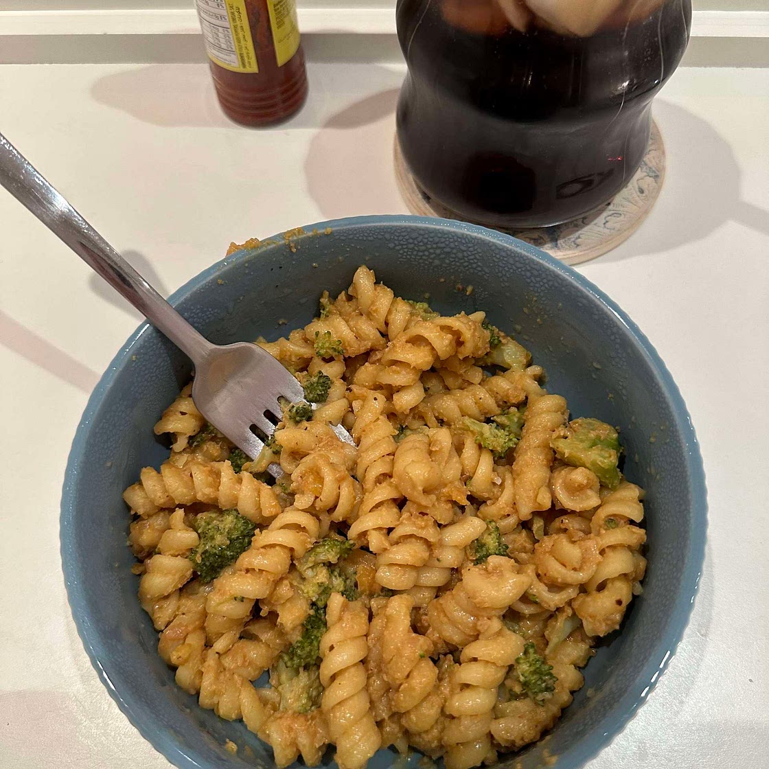 'Free' Mac n Cheese With Broccoli