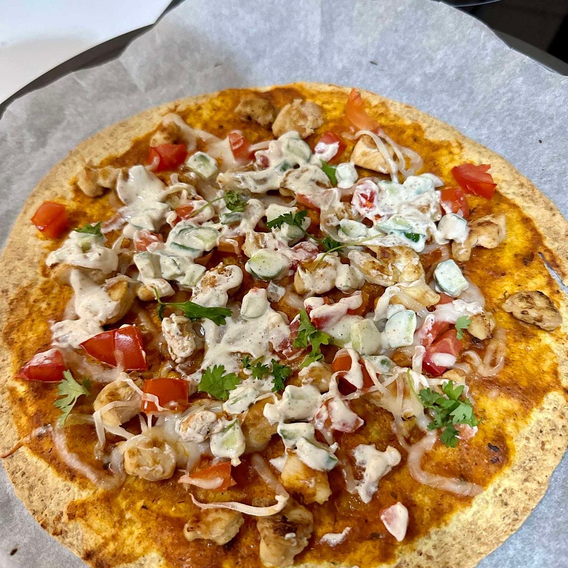 Chicken Tandoori Naan-zzas