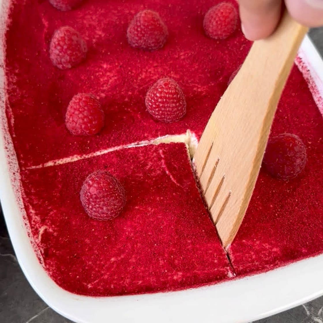 RASPBERRY TIRAMISU