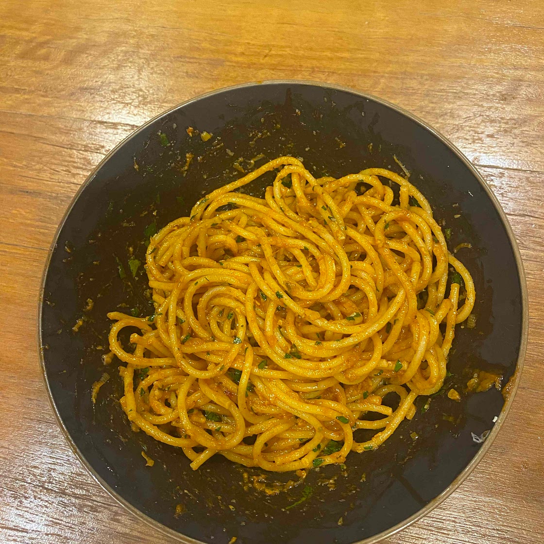 Shallot and anchovy pasta