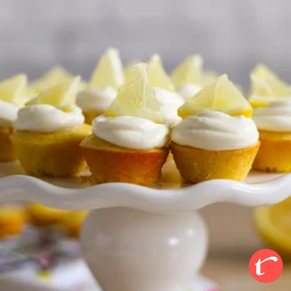 Keto Lemon Cupcakes Recipe (Creamy Lemon Frosting)