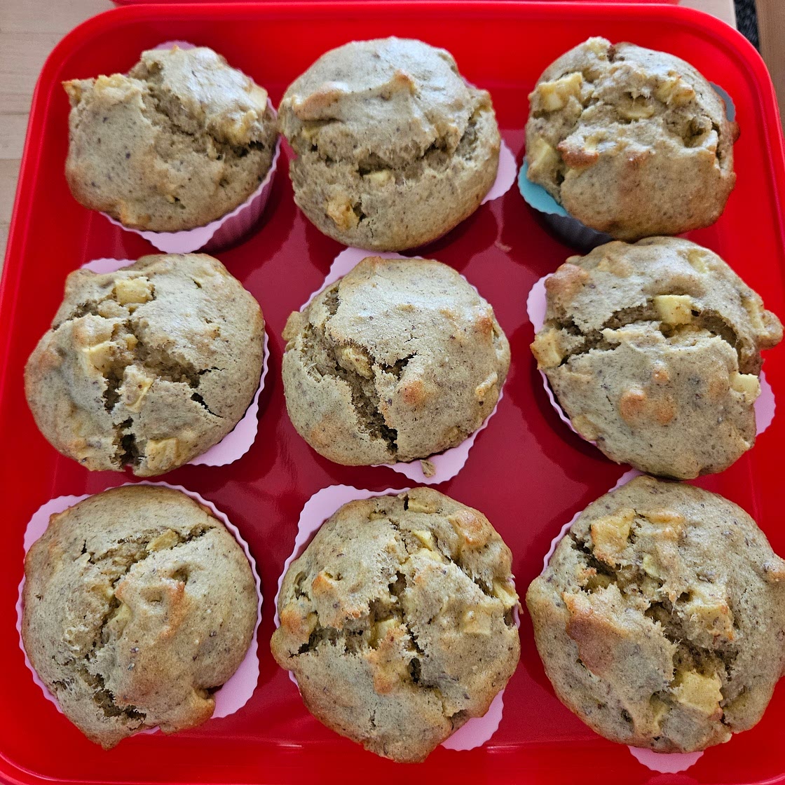 Delicious & Nutritious Apple Cinnamon Muffins