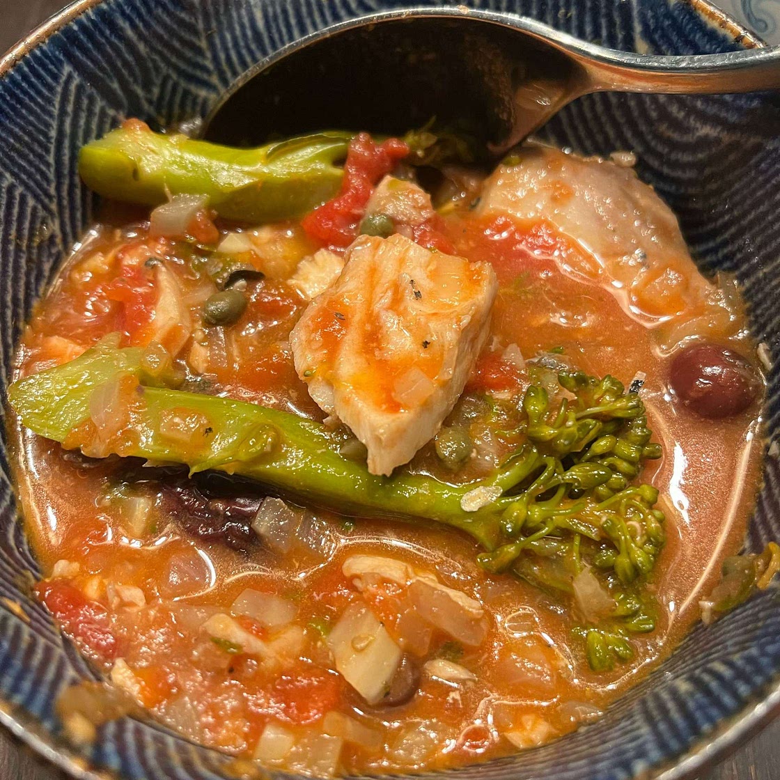 One Pot Fish Puttanesca With Fennel