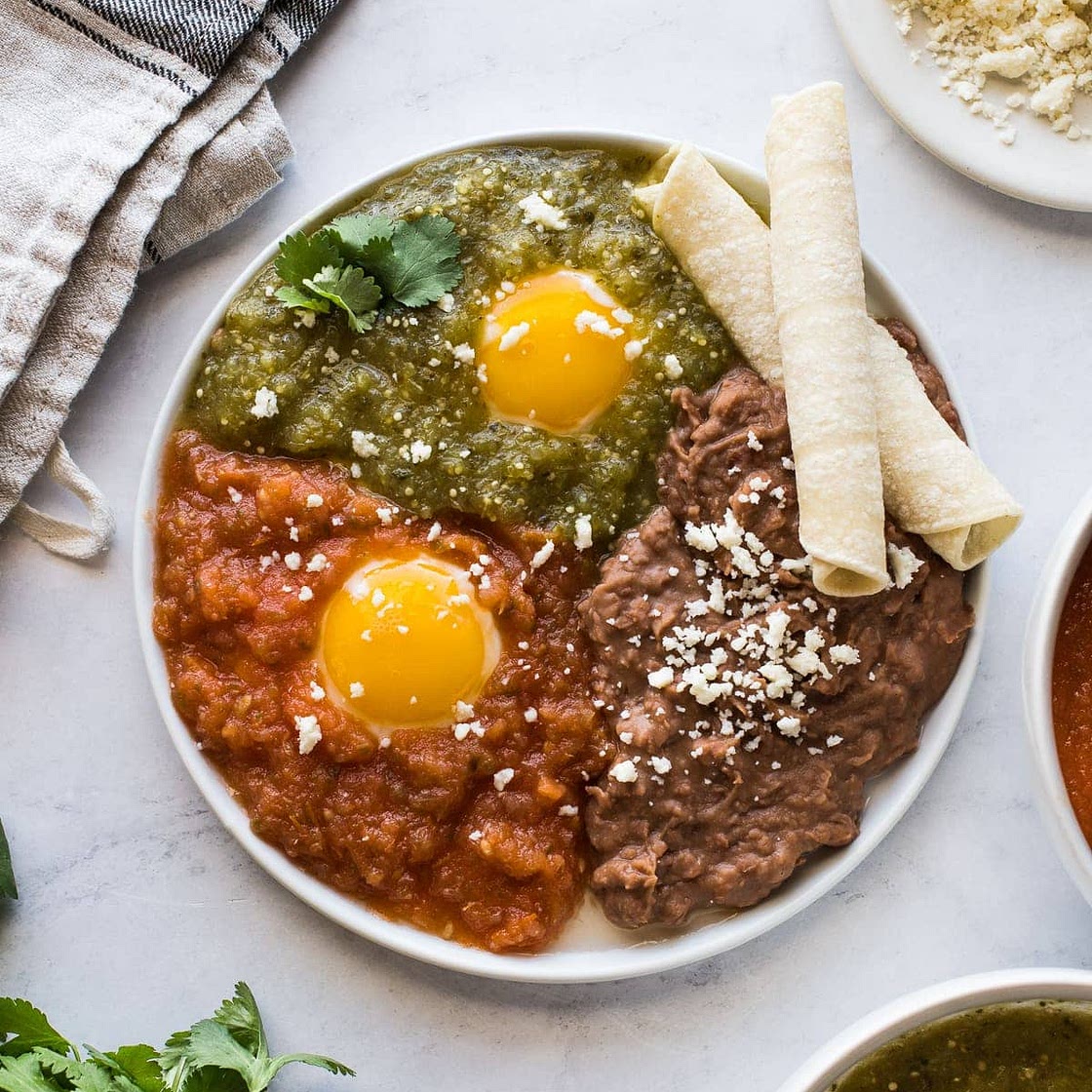 Huevos Divorciados