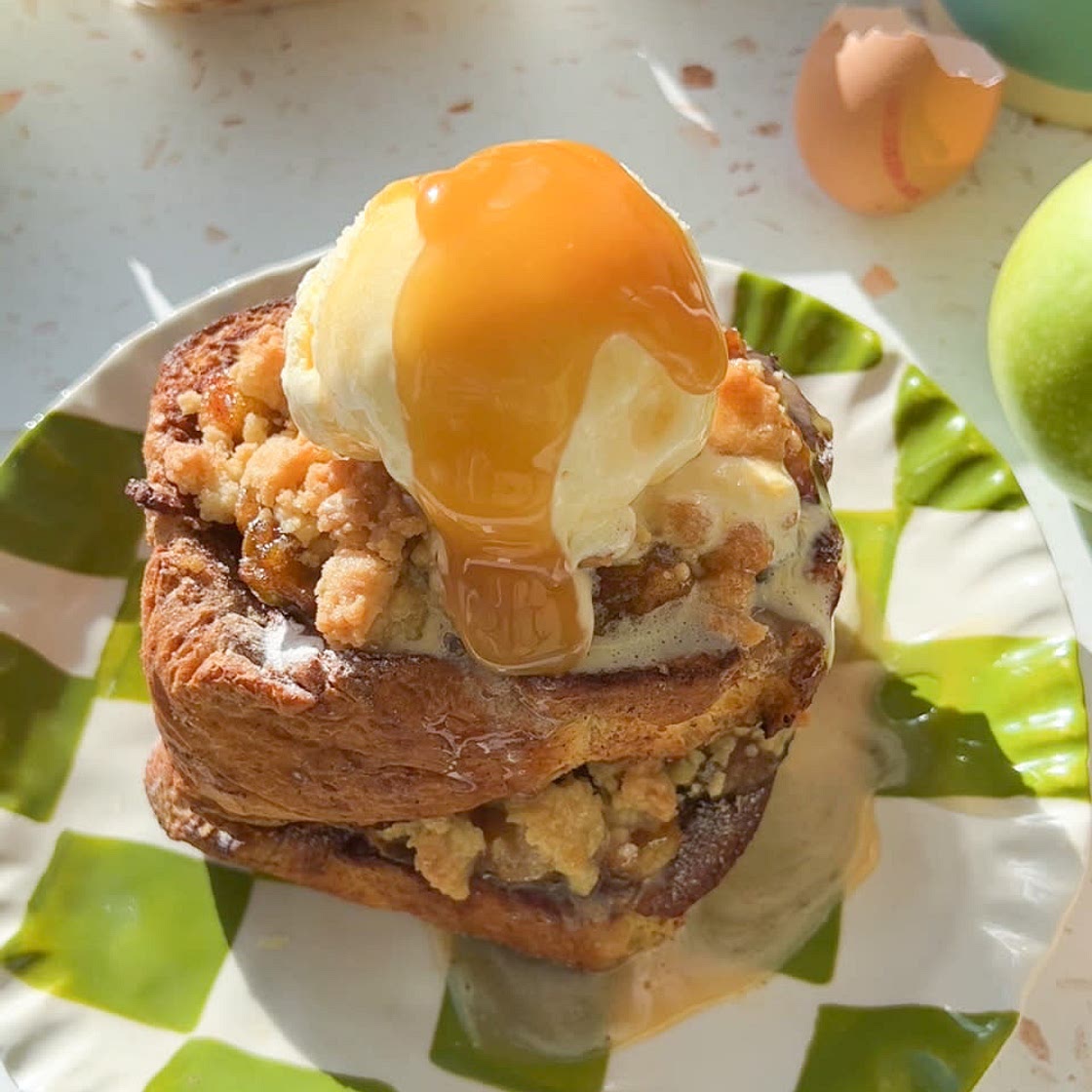 Apple Crumble French Toast 