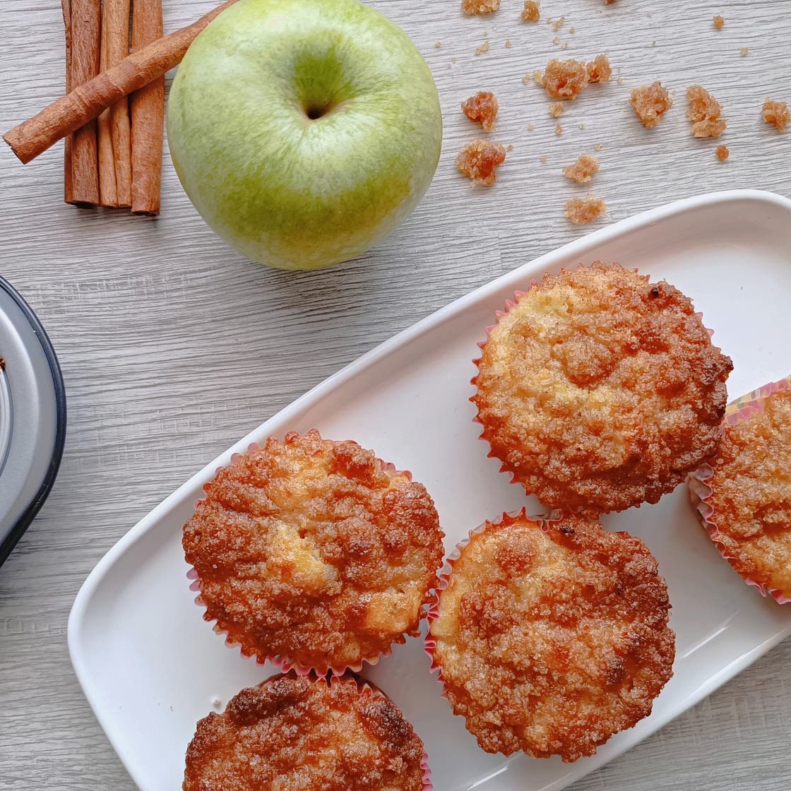 Apple Crumble Muffins