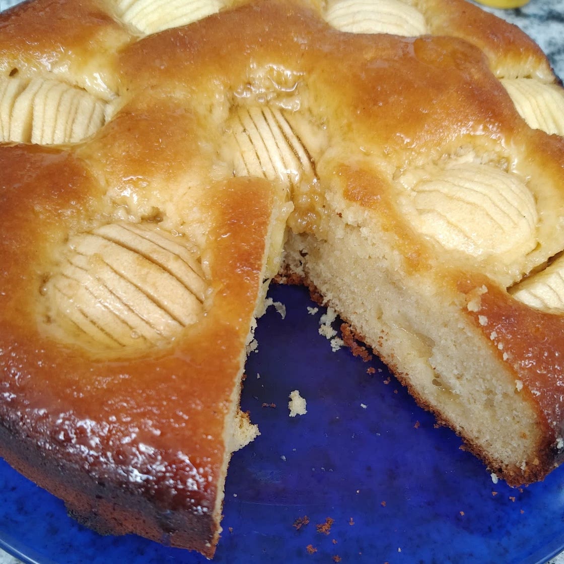 sunken apple and honey cake