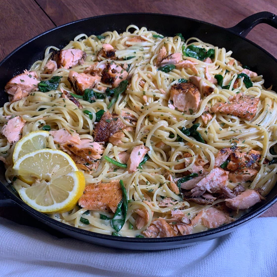 Creamy Salmon Linguine 