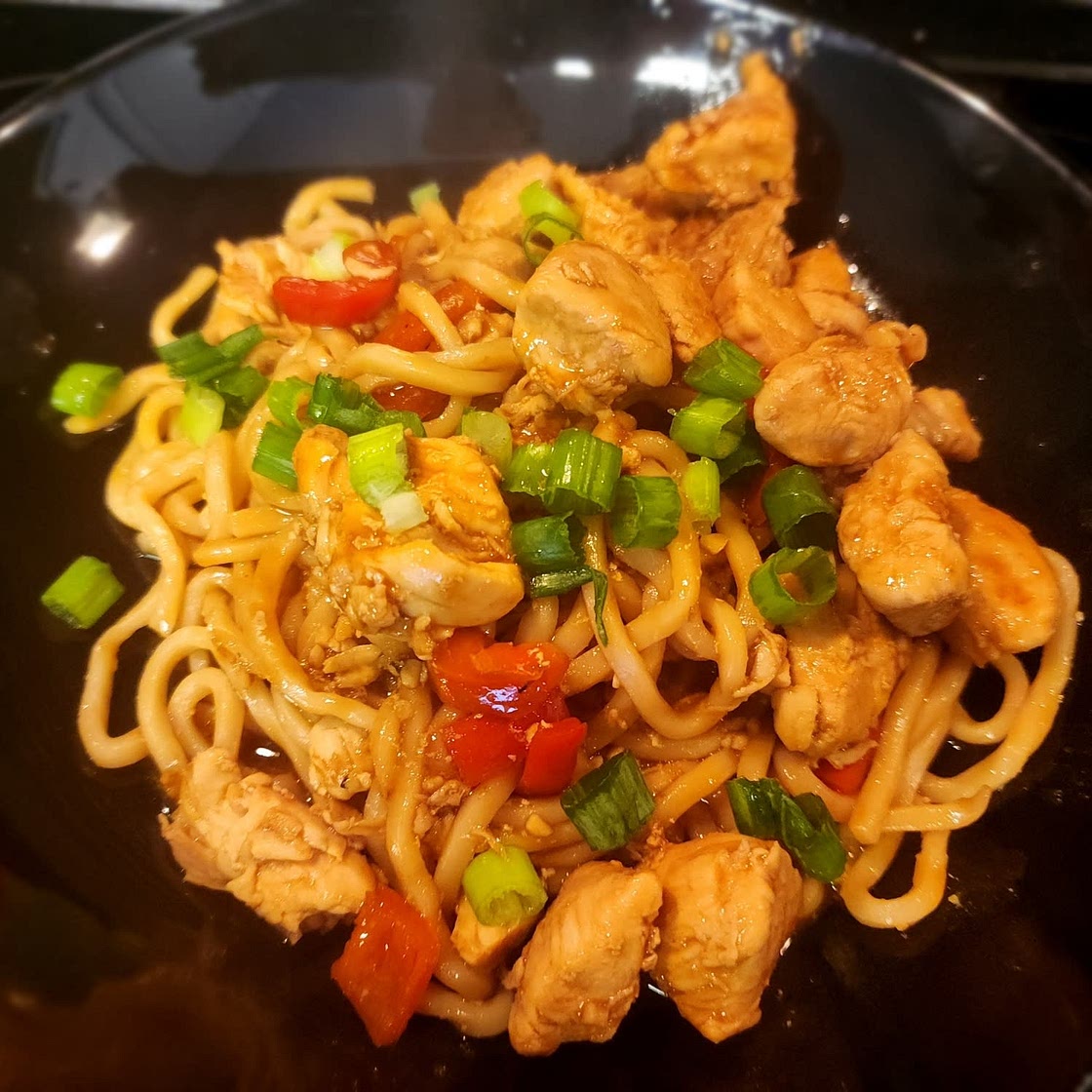 Hoisin Chicken Udon Noodles