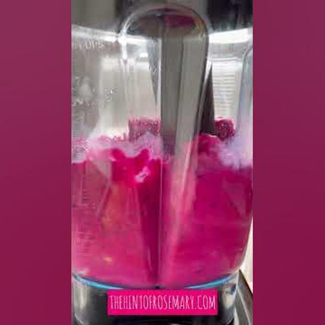 Dragon Fruit Smoothie Bowl