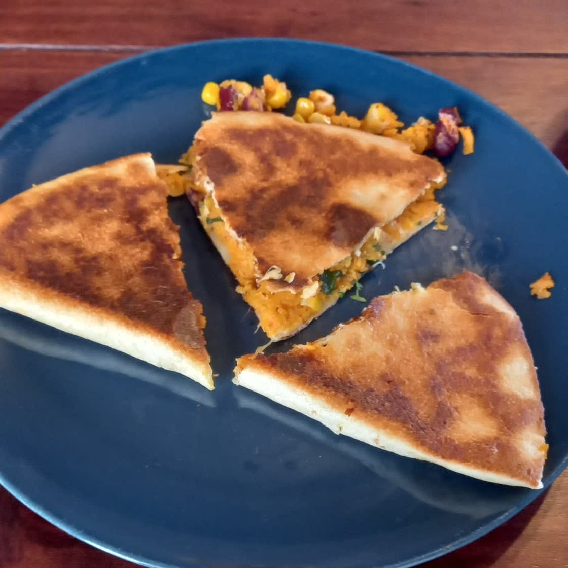 Vegane Süßkartoffel-Quesadillas (einfaches Rezept)