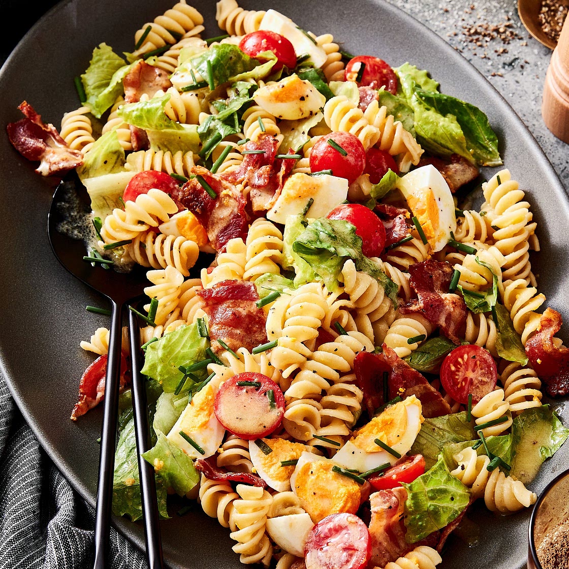Easy BLTE Pasta Salad with Champagne Vinaigrette