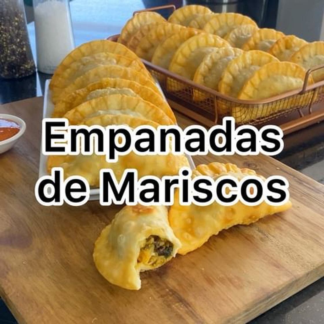 Seafood Empanada (Empnadas de Mariscos)