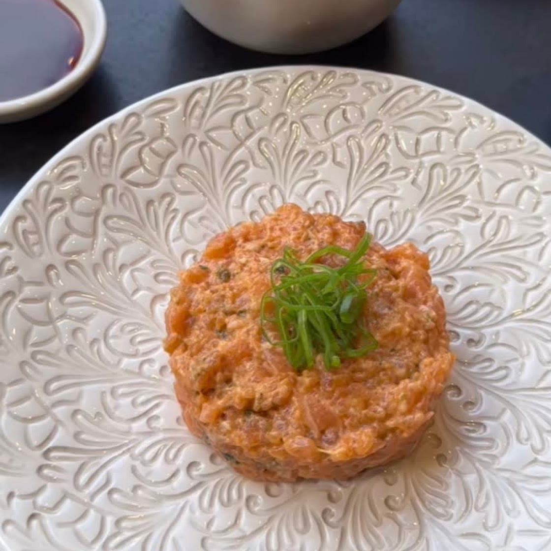 Spicy Salmon with Crispy Rice