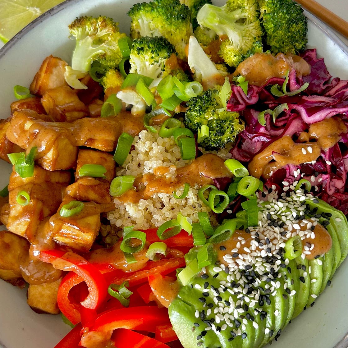 Quinoa Bowl With Tofu, Avocado & Veggies - Minaelle's Kitchen