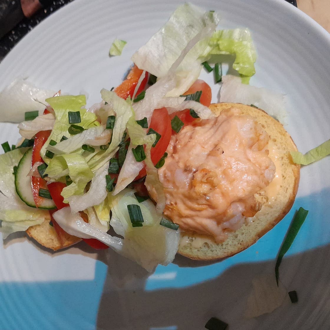 Prawn & salmon burgers with spicy mayo