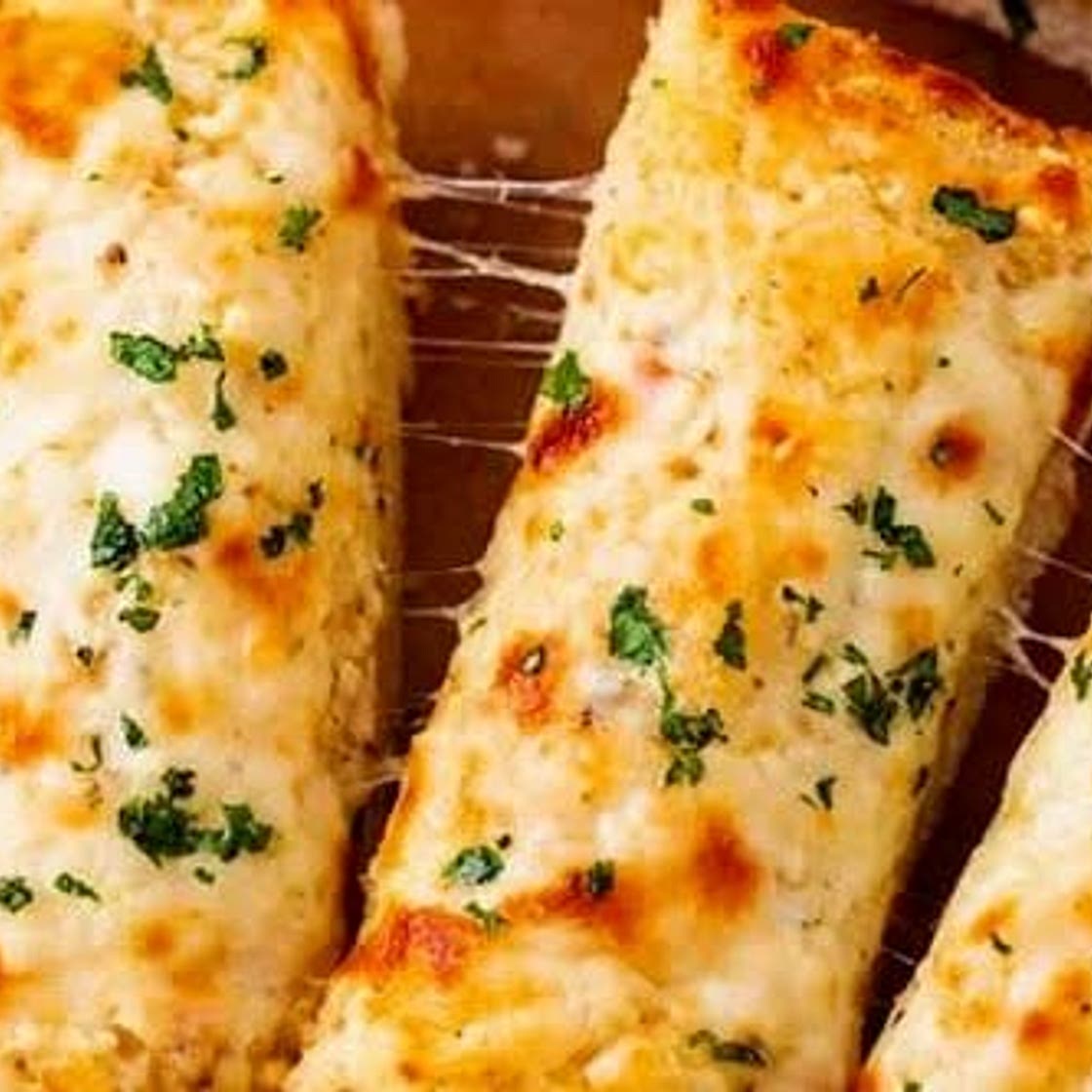 D'licious Cheesy Garlic Bread