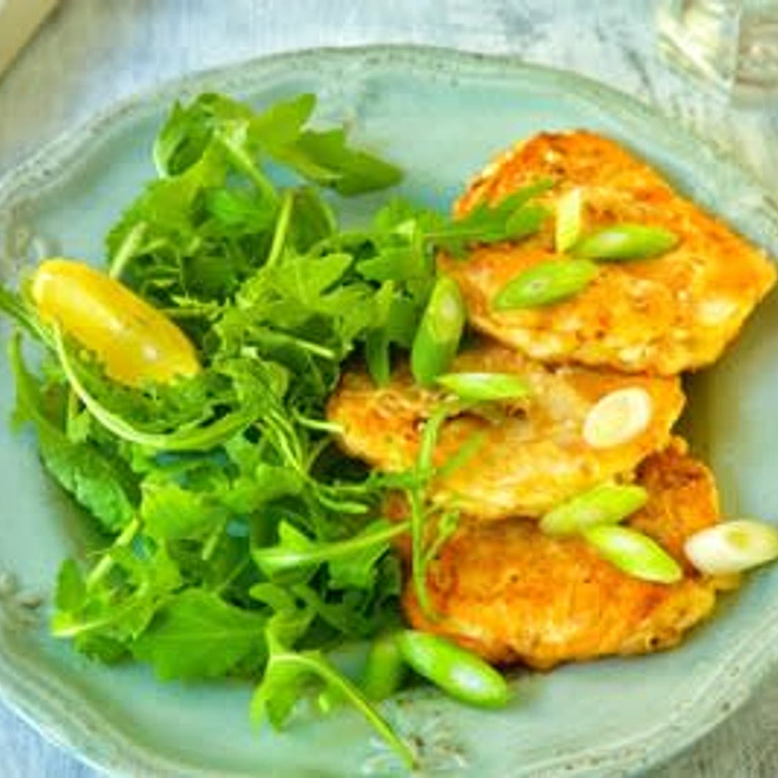 F8 Cheesy Ham and Tomato Pikelets