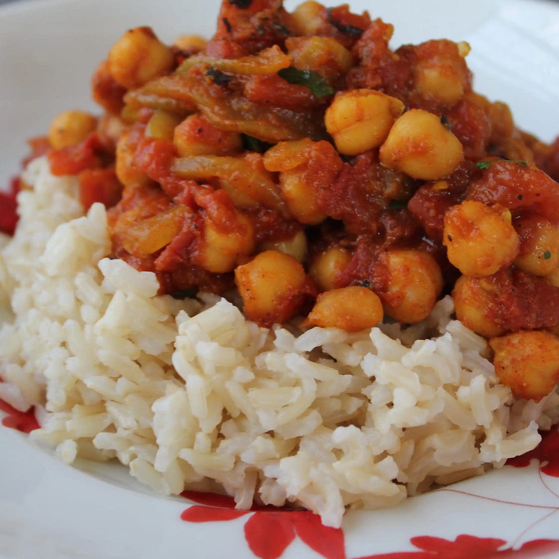 Benny's tomato chickpeas