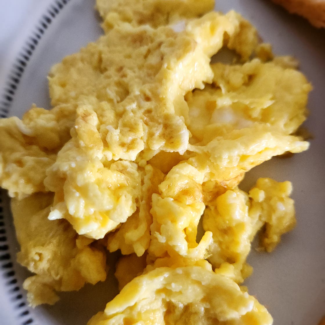 Perfect scrambled eggs recipe