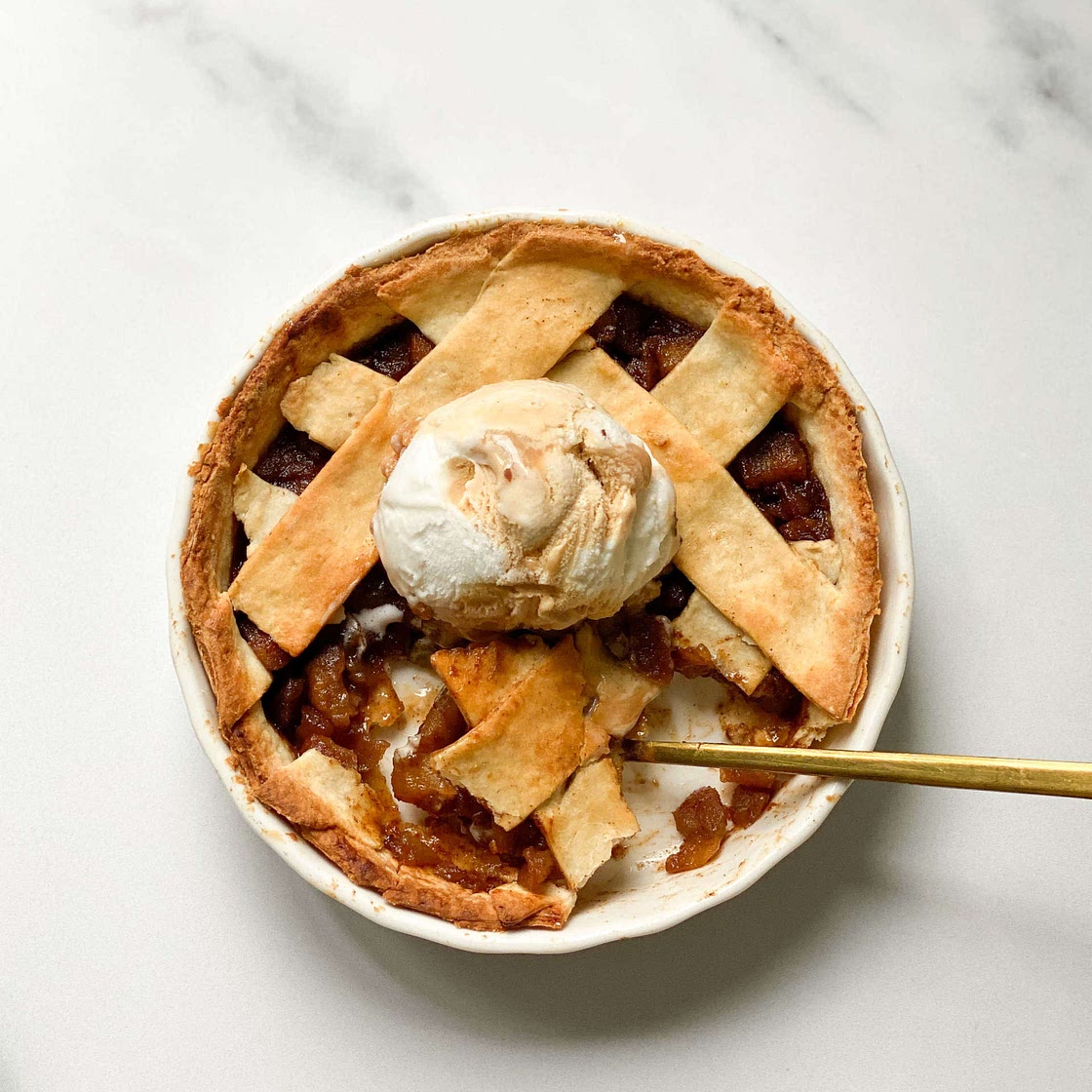 186 Calorie Apple Pie for One