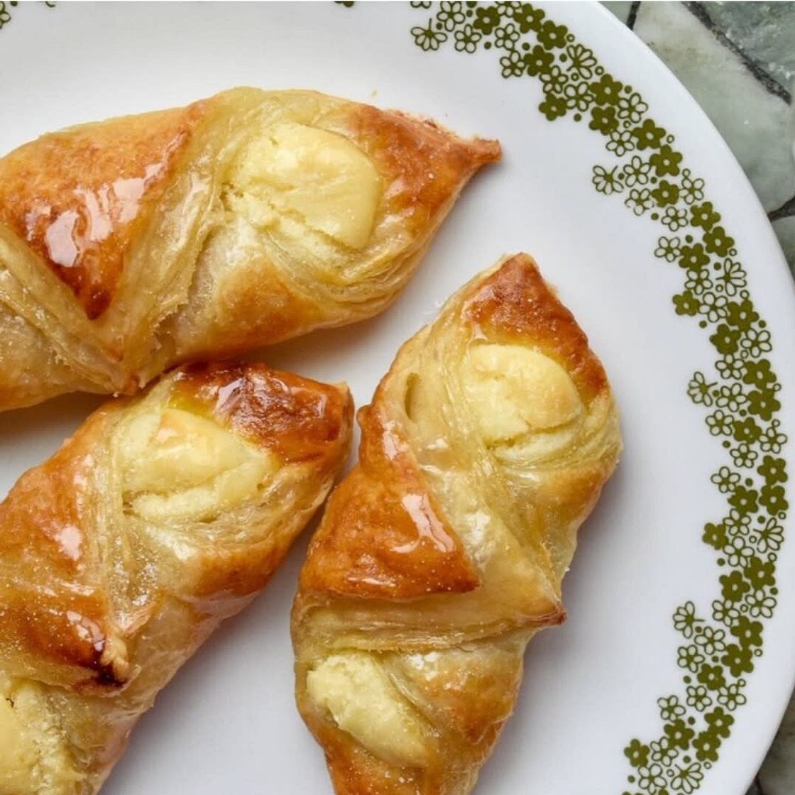 D'licious Cheese Danish