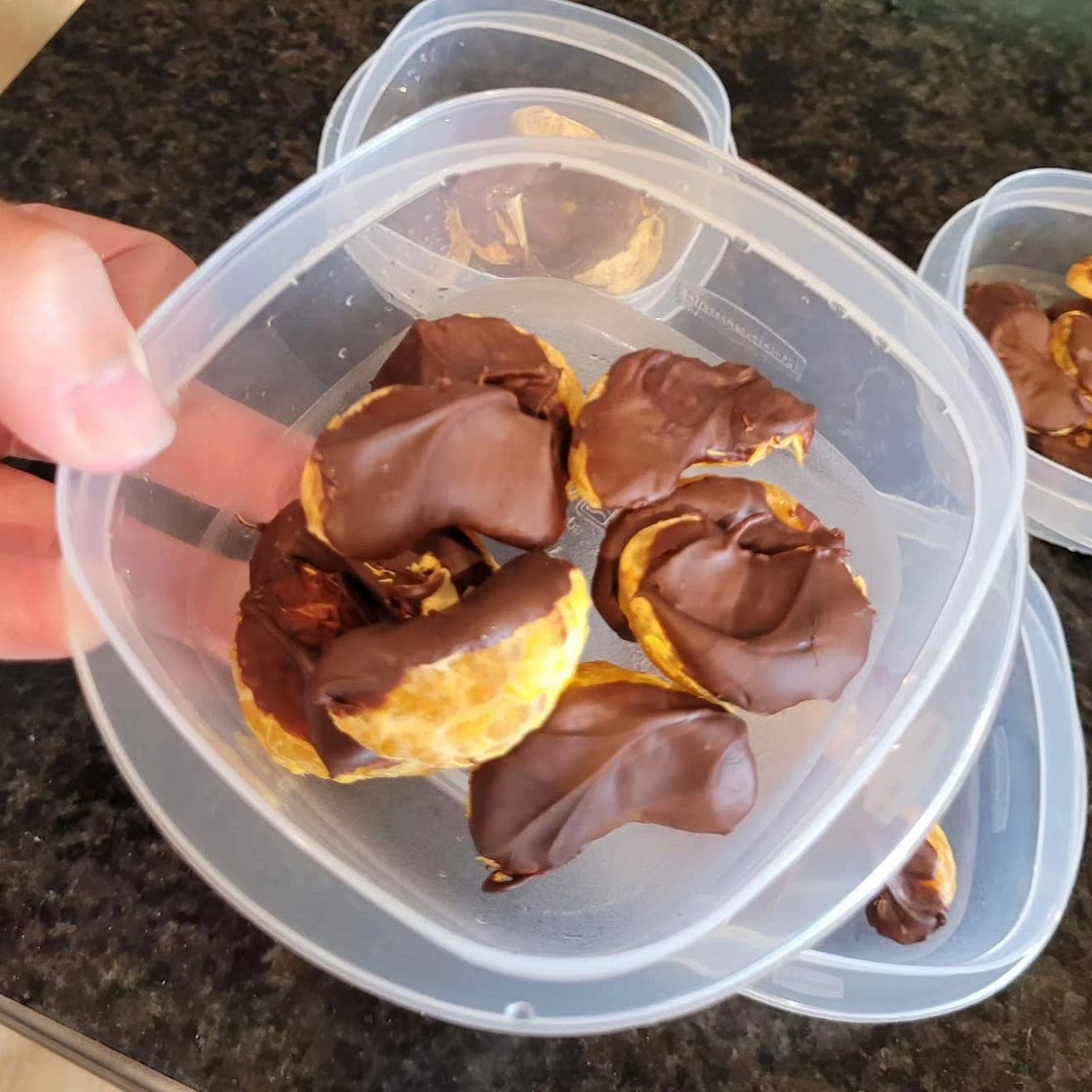 Choco-dipped tangerines