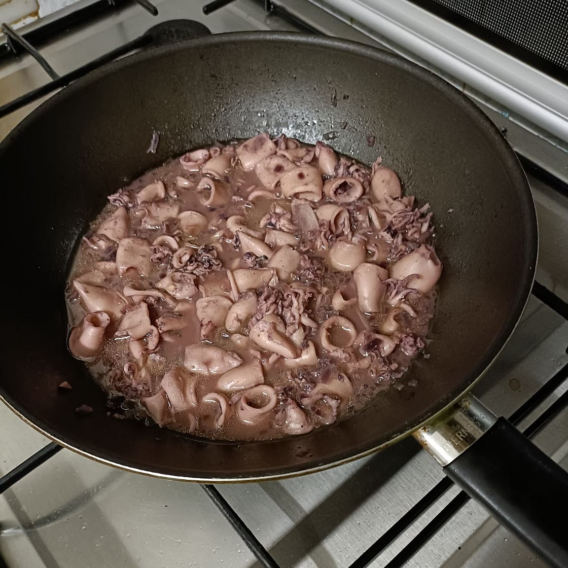Chipirones Encebollados