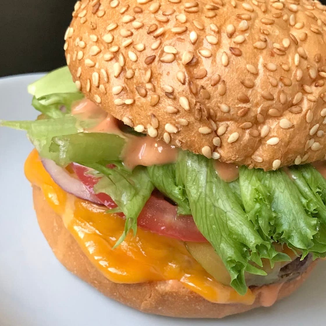 Quick and Delicious: Mouthwatering Minced Meat Burger in Just 30