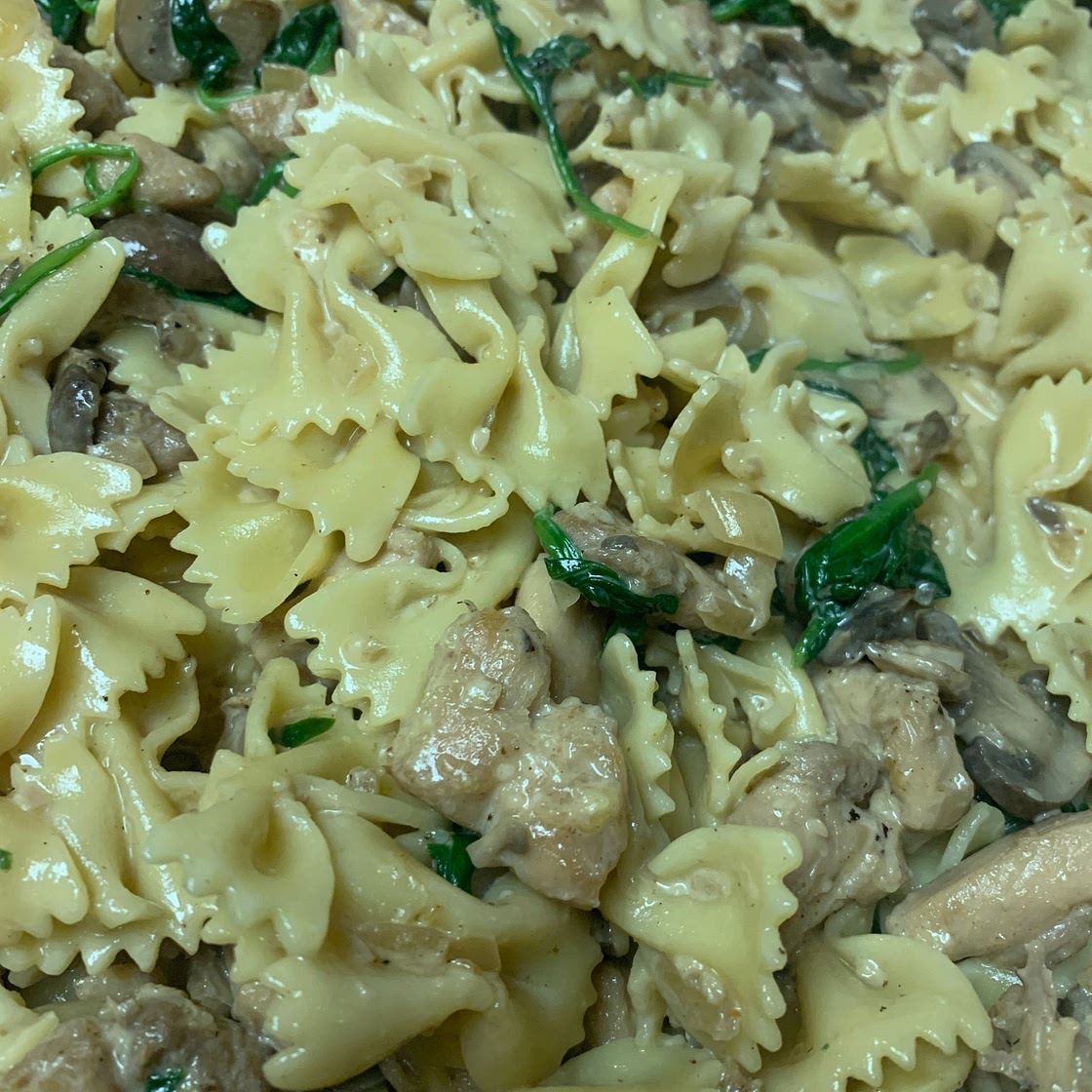 Creamy Spinach and Mushroom Pasta
