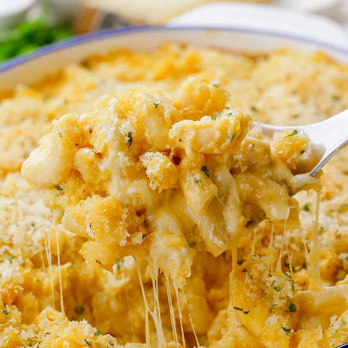 D'licious Macaroni & Cheese Casserole