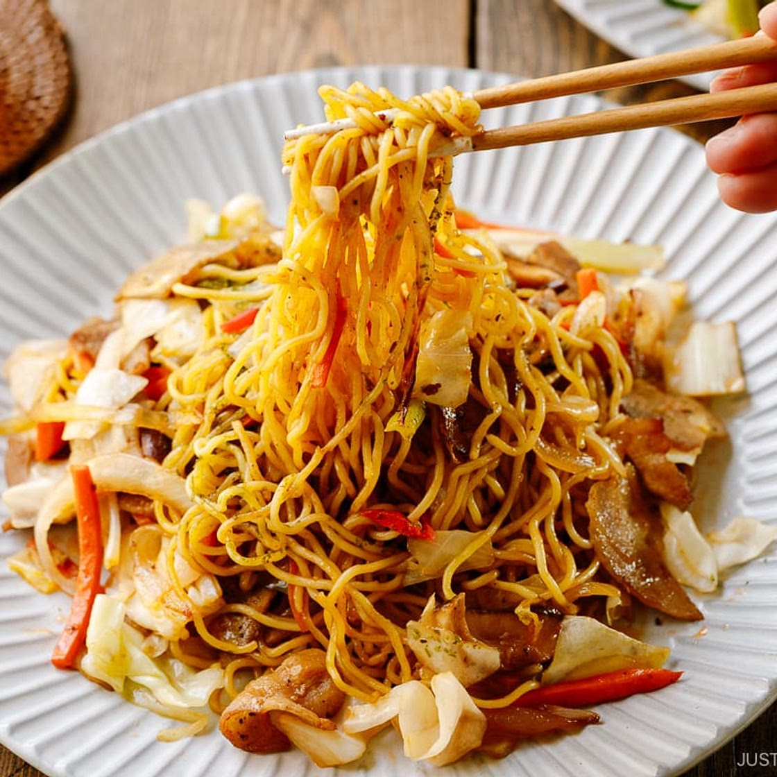 Yakisoba (Japanese Stir-Fried Noodles)