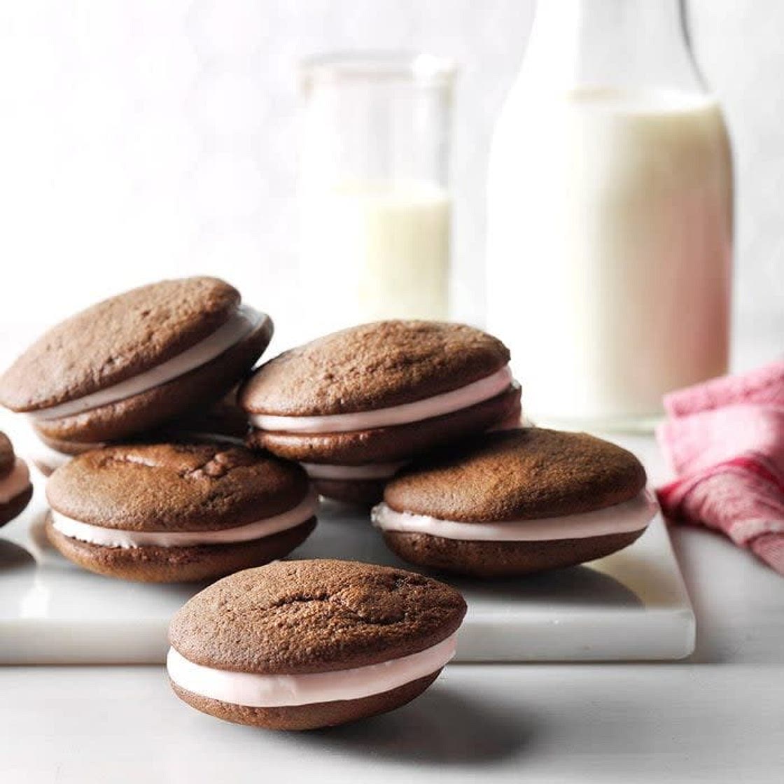 Chocolate-Raspberry Whoopie pies