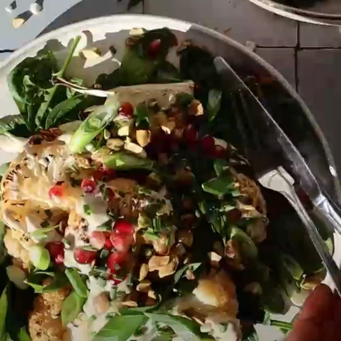  Blumenkohl-Steaks mit fruchtigem Topping